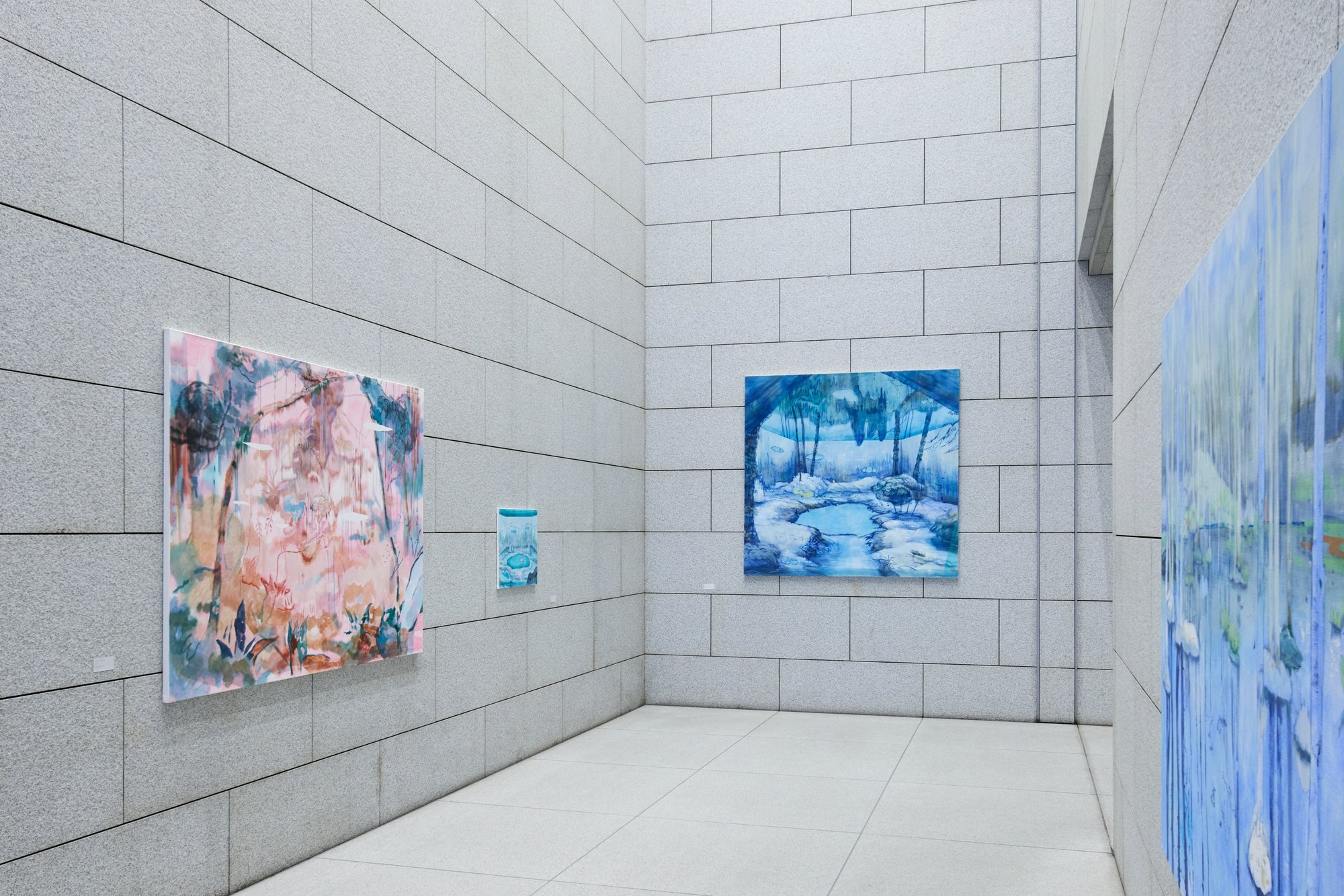 Installation view 2 of Yuka Kashihara’s work in Lemon, Dai-ichi Life, Hibiya, 2021.