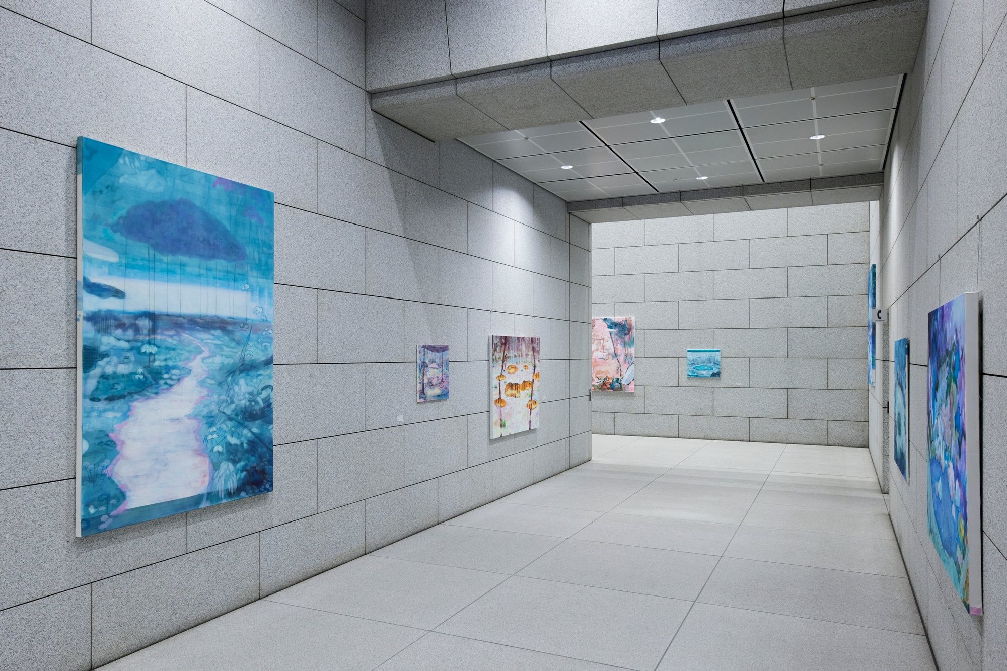 Installation view 3 of Yuka Kashihara’s work in Lemon, Dai-ichi Life, Hibiya, 2021.